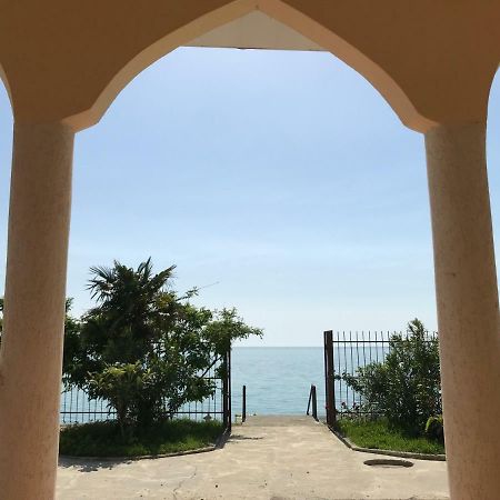 Davel Hotel Gagra Esterno foto