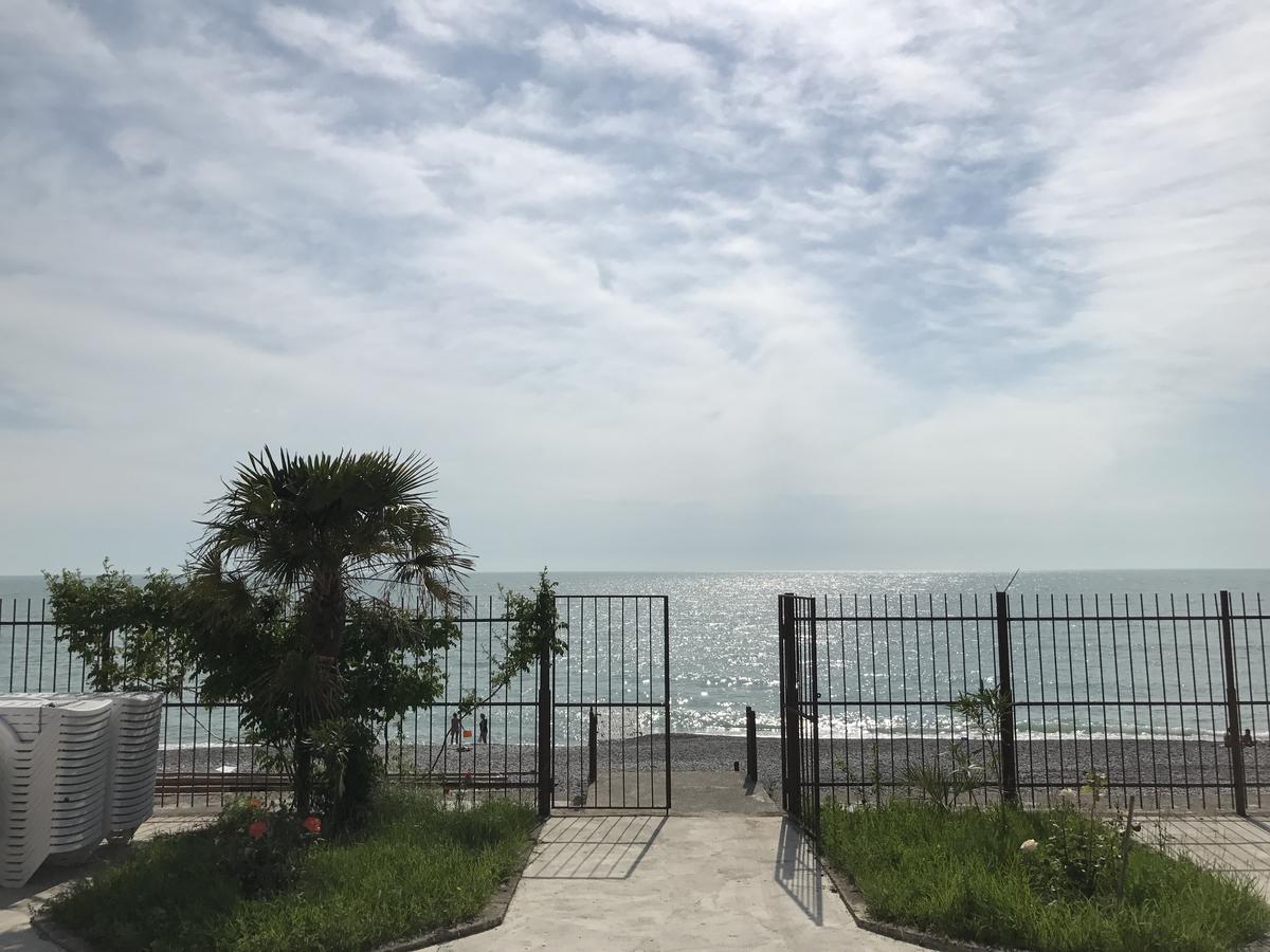 Davel Hotel Gagra Esterno foto