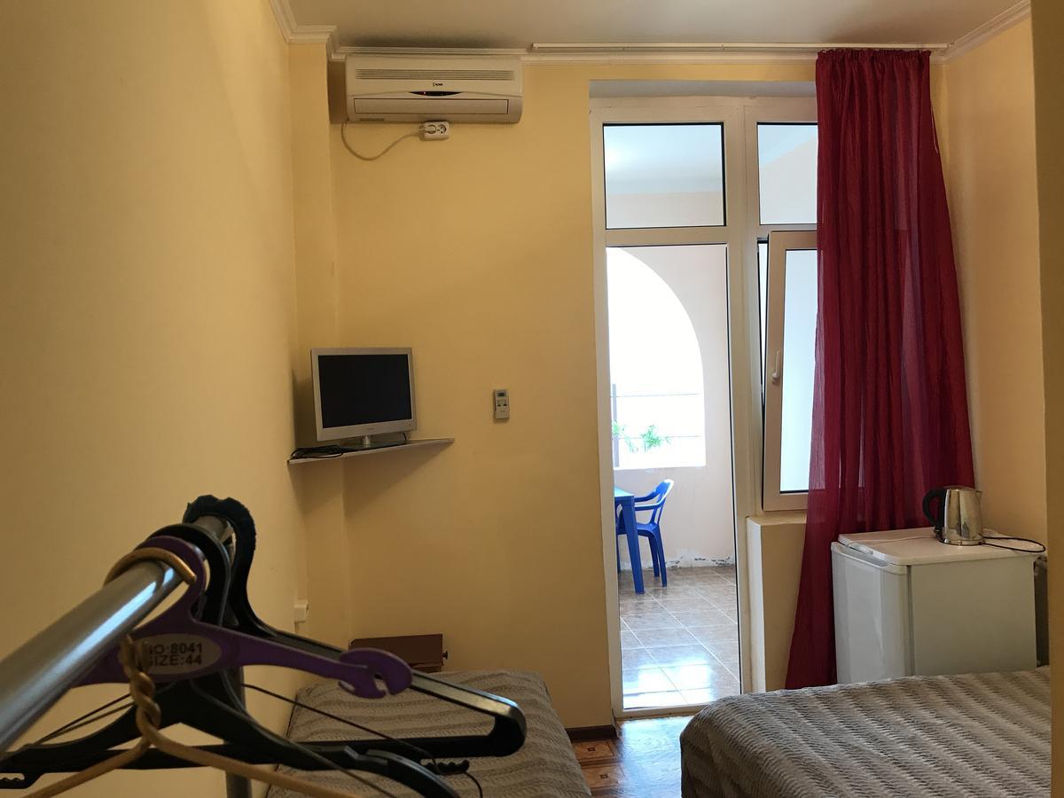 Davel Hotel Gagra Esterno foto