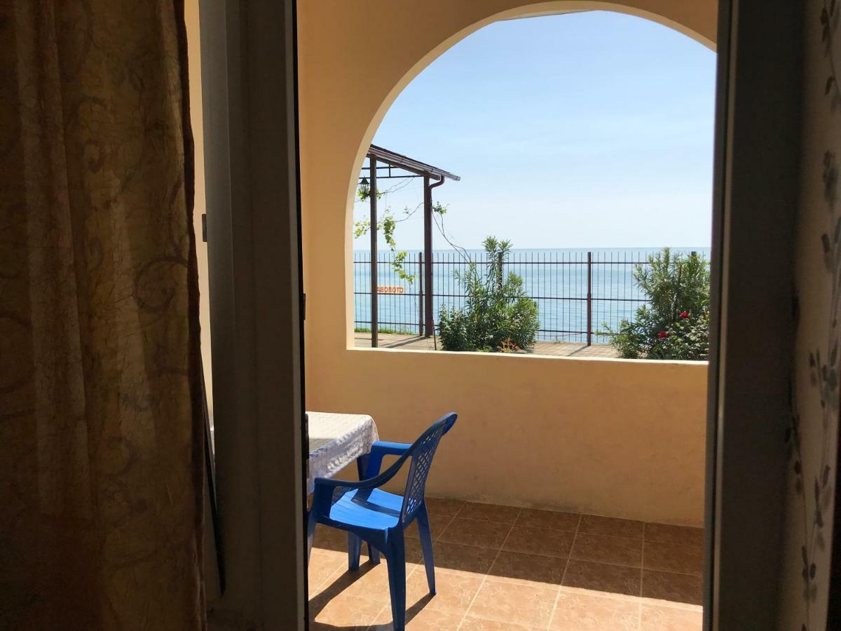 Davel Hotel Gagra Esterno foto